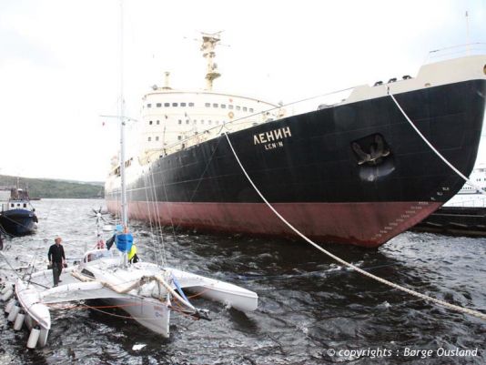 24 July / Alongside nuclear icebreaker Lenin