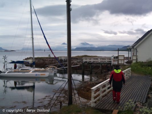 4 July / 17.00: We made a brief stop at Manshausen, an island near Nordskot in Steigen Municipality.