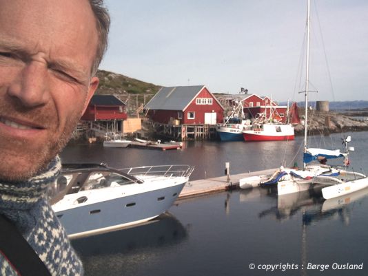 2 July / The tiny fishing community of Sør-Gjeslingan has a well-sheltered harbour.