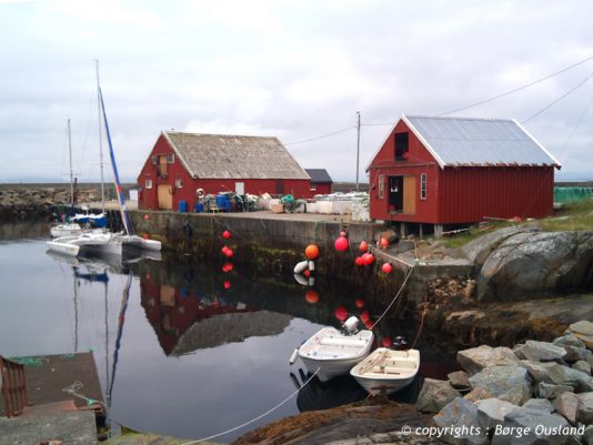 1 July / After excellent sailing last night, we are making a brief stop at Grip, an island near the town of Kristiansund. 