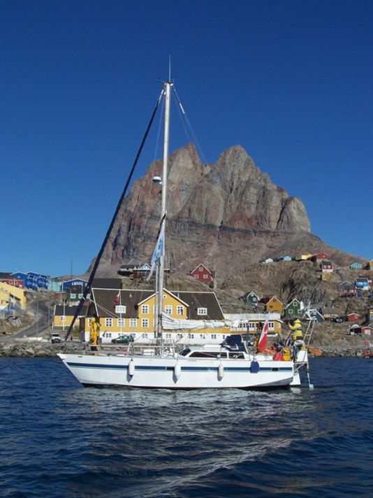 Avannaq passing  Uummannaq Hospital.