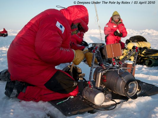 A scientific programme has been conducted in parallel linked to monitoring the melting of the sea-ice by taking readings of the thickness of the snow and ice throughout the journey