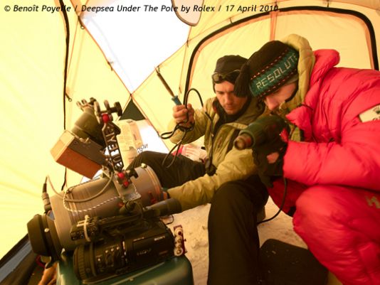 After each diving session, the material had to be carefully checked up. While the other ones are preparing the evening meal, Bardout and Poyelle at work.