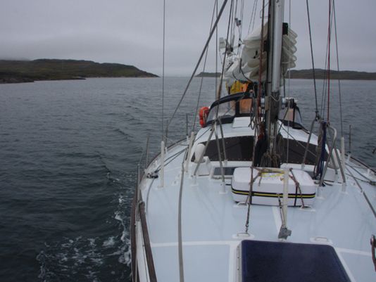Between Qaqortoq and Narssaq we did not know if we were going to to land before the Royal Danish Yacht Dannebrog that we got to salute by a VHF message.