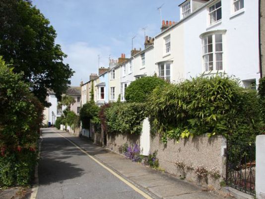 ... or romantic back streets