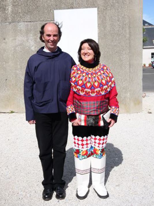 Pierre Auzias & Annie Kérouedan, a couple from Granville currently living in Uummannaq, founding members of the twinning committee