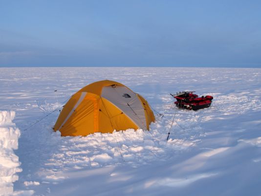 A view of our camp : every day it was the same procedure to set it up.