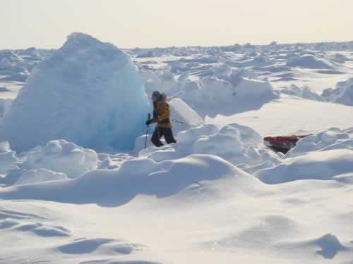 18 May: Then, things get tricky again. The snow cloaks the dangers