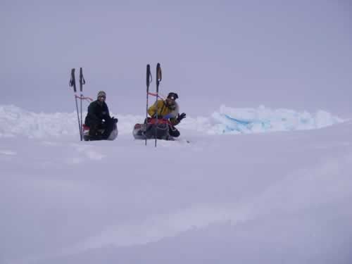 Yes, there are still two of us and our spirits are high! Each day is a hard-won battle, though. I don't know if sportsmen realise the intensity of the effort that we've had to deploy here for the past 86 days, with no rest and without taking a single show