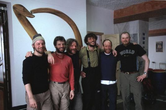 Saturday May 4: In Khatanga, Hubert and Dansercoer bump into some old polar buddies who have also just returned from an expedition. From left to right: Petter Nyquist, Dixie Dansercoer, John Muir, Alain Hubert, Eric Philips, and Kjetill Holen.