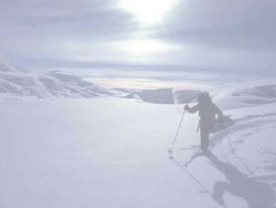 Explorer A. Hubert looking at the A. Heiberg glacier at the time of his entire crossing of Antarctica (1997-98)