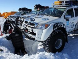 Three vehicles like this one to do the double traverse Novolazarevskaia > McMurdo and back!